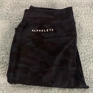 ALPHALETE Camo Joggers (Blue/Black)